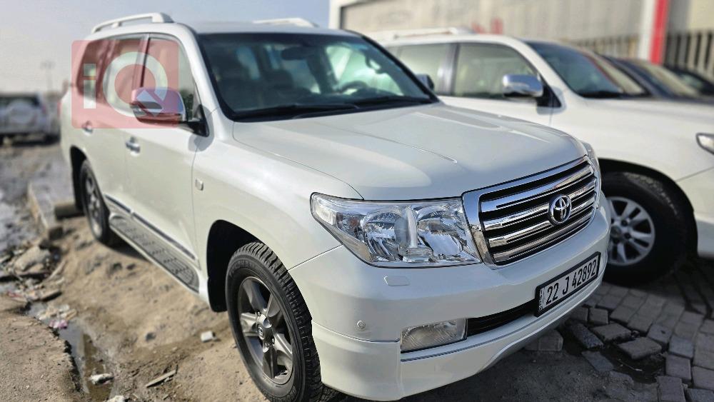 تويوتا لاندكروزر